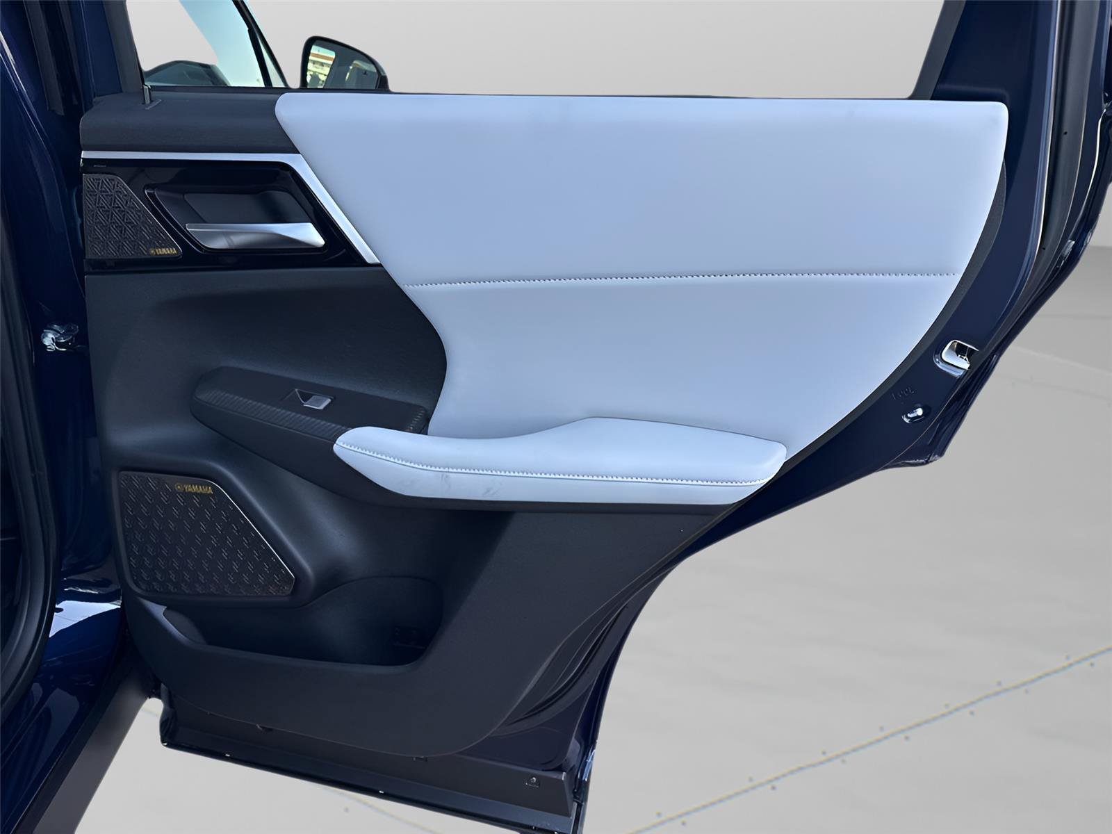New 2026 Mitsubishi Outlander SE FWD image 32