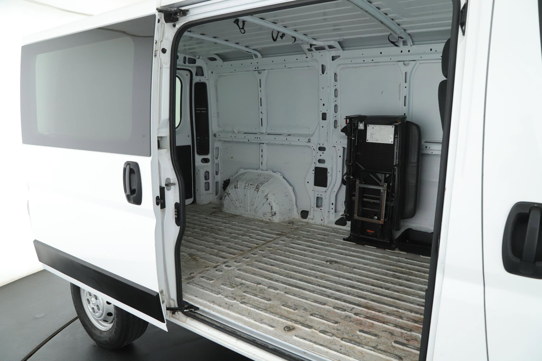 Used 2021 RAM ProMaster 1500 w/ Convenience Group image 16