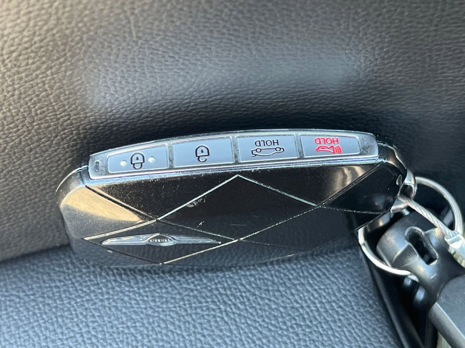 Used 2025 Genesis G70 2.5T image 22