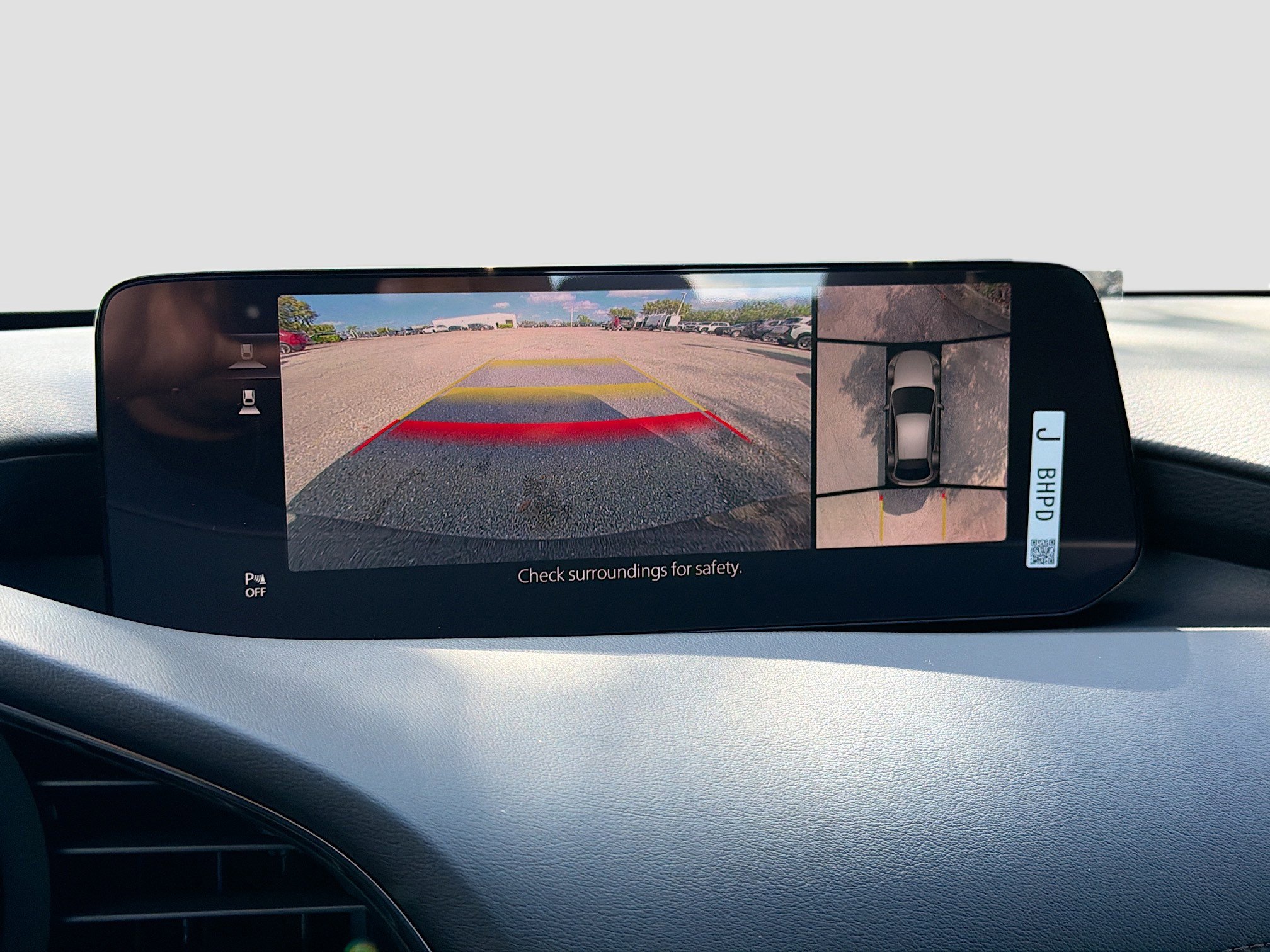 New 2026 MAZDA MAZDA3 Hatchback w/Premium Plus Pkg image 32