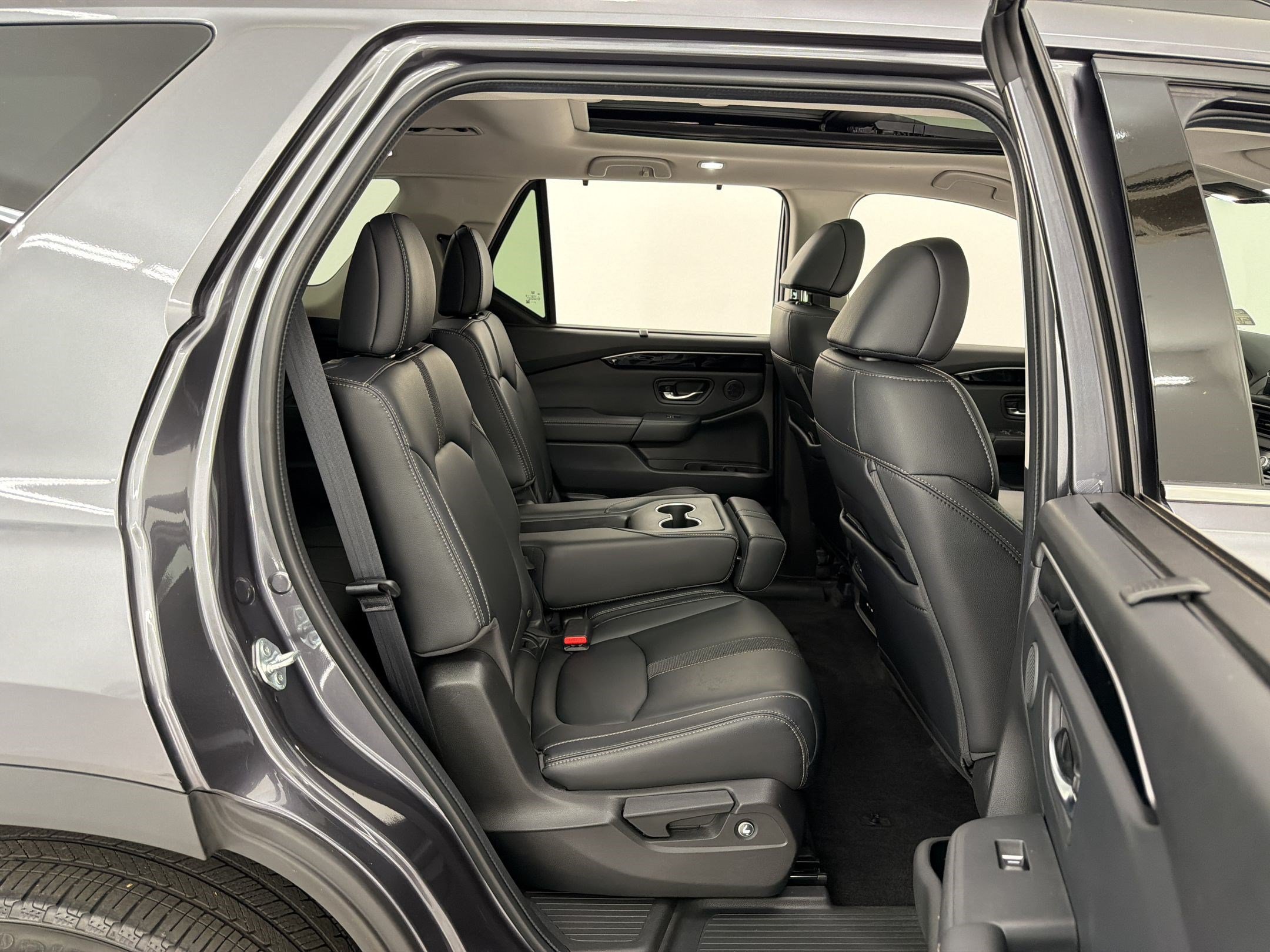 Used 2024 Honda Pilot Touring image 35