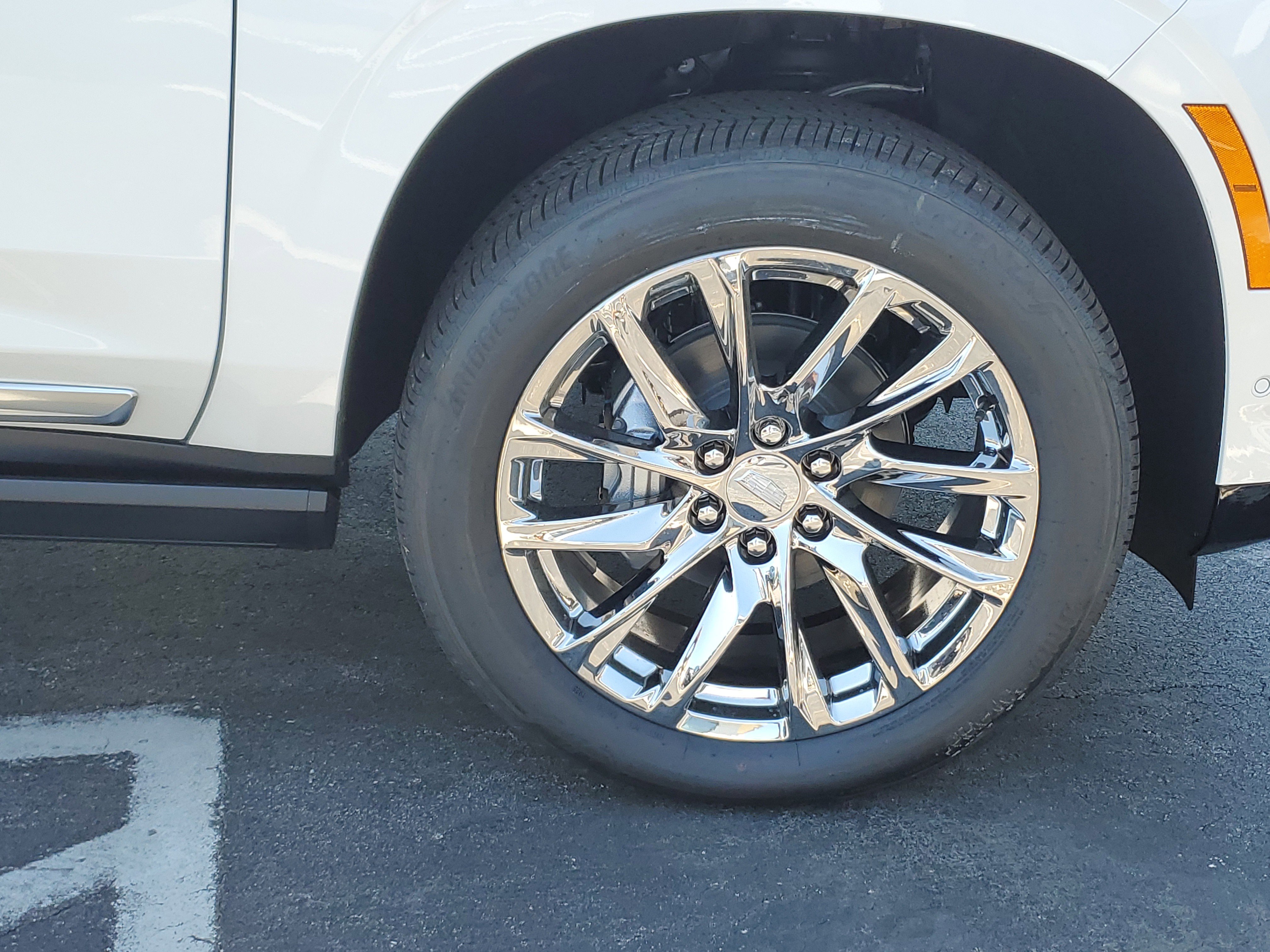 New 2025 Cadillac Escalade Premium Luxury w/ LPO, Radiant Package image 5