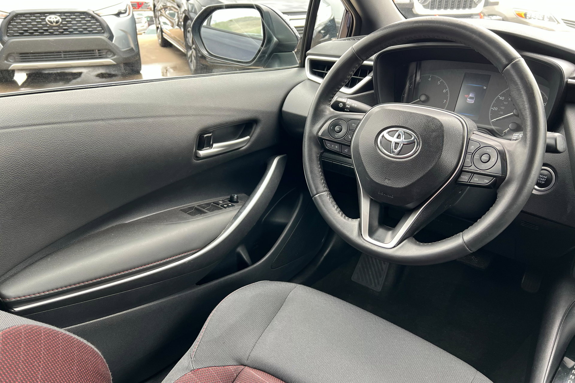 Used 2024 Toyota Corolla SE image 11
