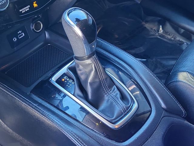 Used 2018 Nissan Rogue SL image 22