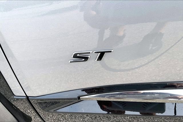 Used 2025 Buick Envision Sport Touring AWD/4WD image 13