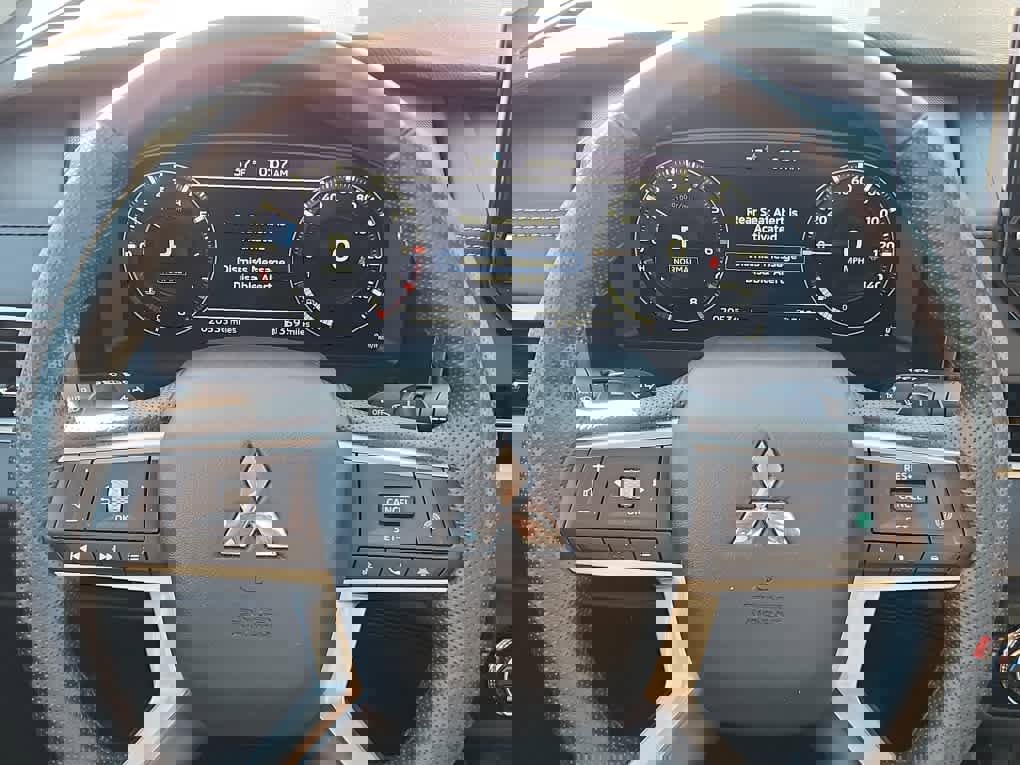 Used 2024 Mitsubishi Outlander SEL image 20