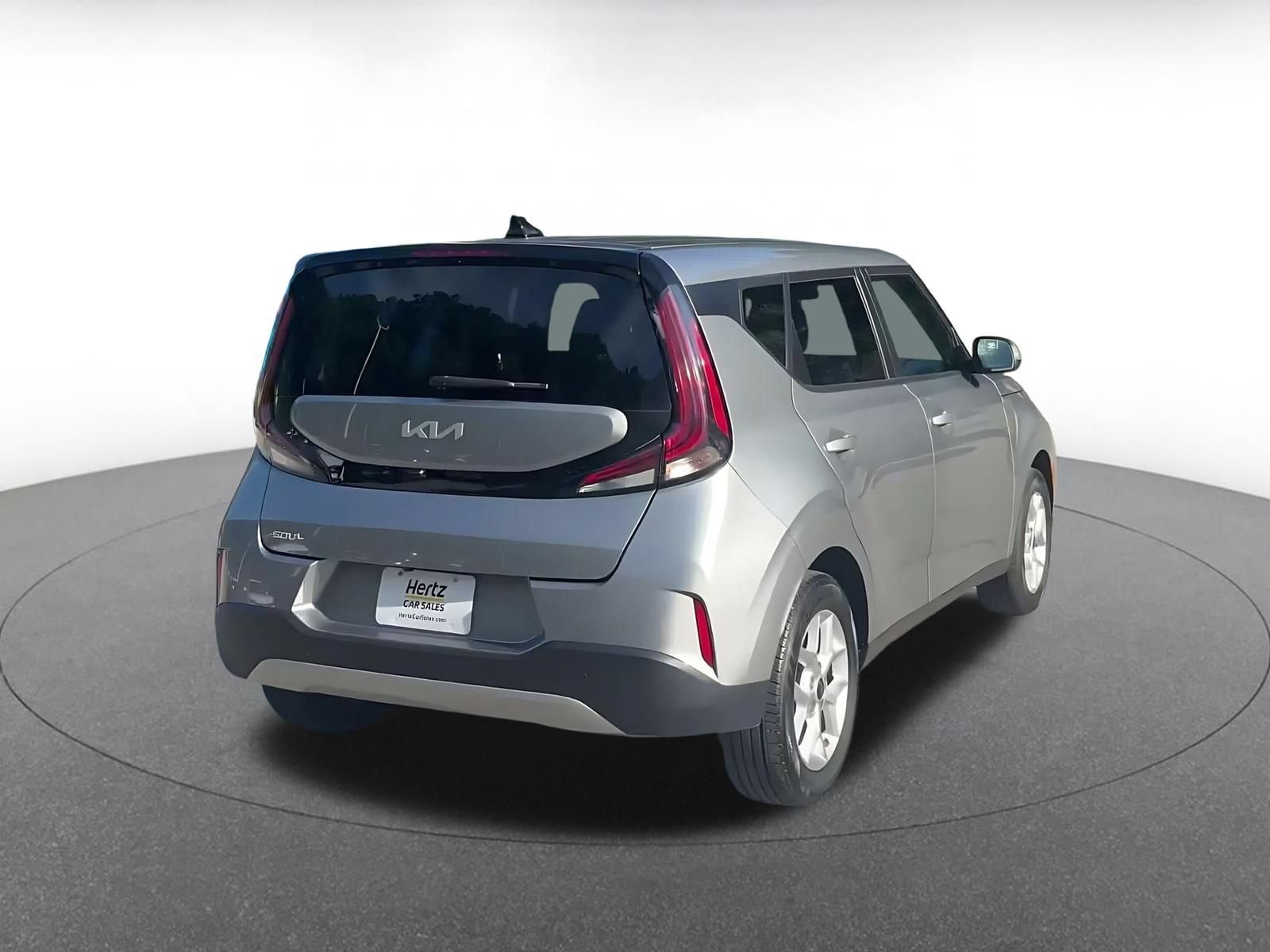 Used 2025 Kia Soul LX w/ LX Technology Package FWD image 14