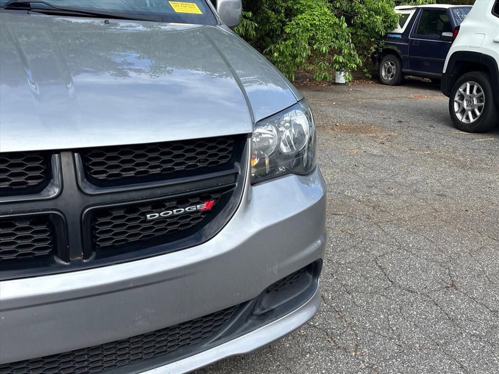 Used 2017 Dodge Grand Caravan SE FWD image 20