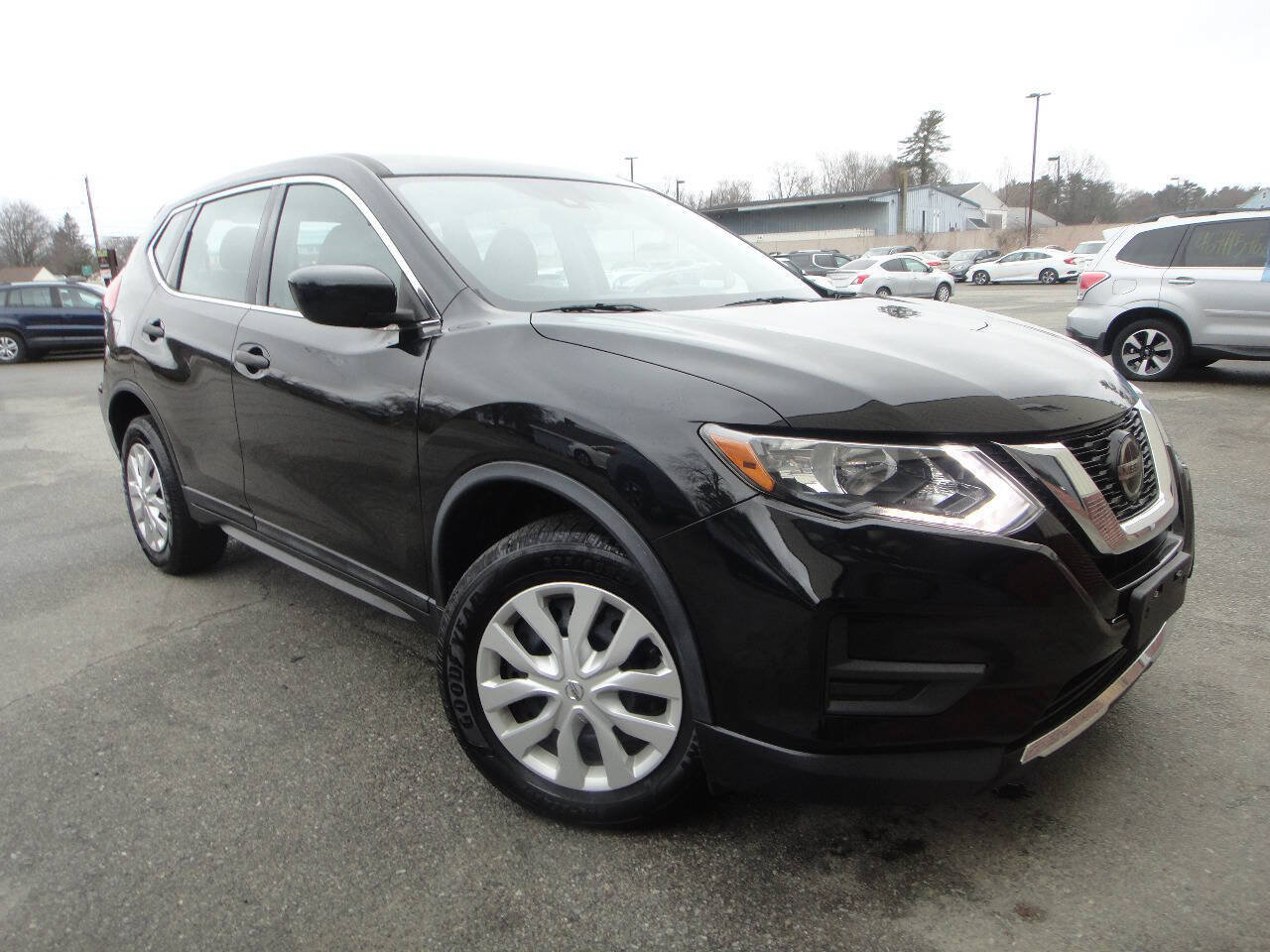 Used 2020 Nissan Rogue S AWD/4WD image 3