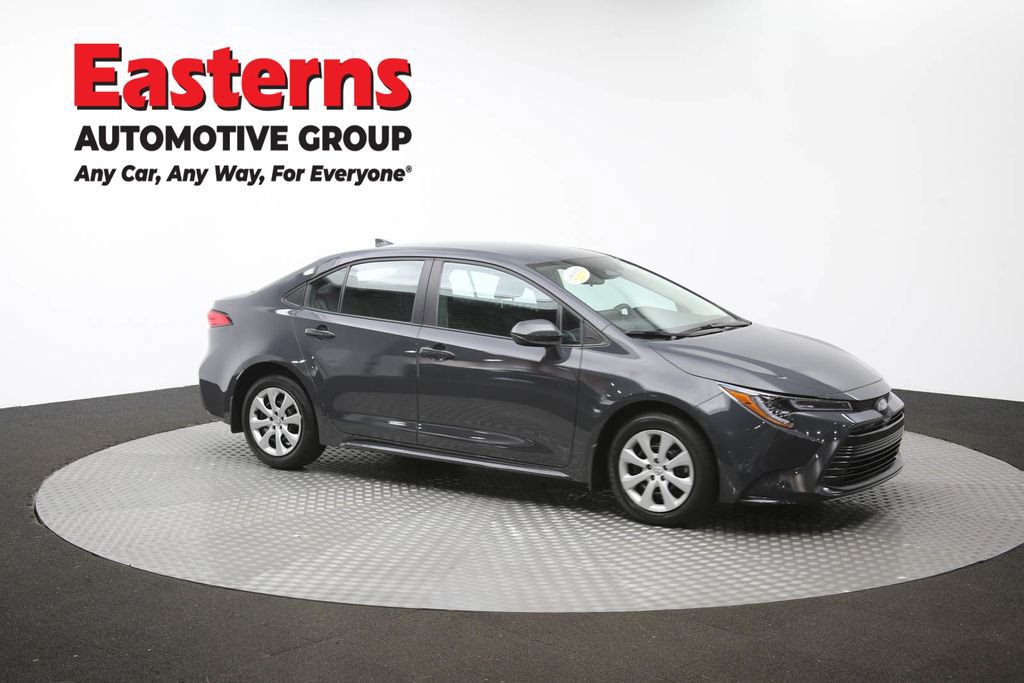 Used 2025 Toyota Corolla LE FWD image 46
