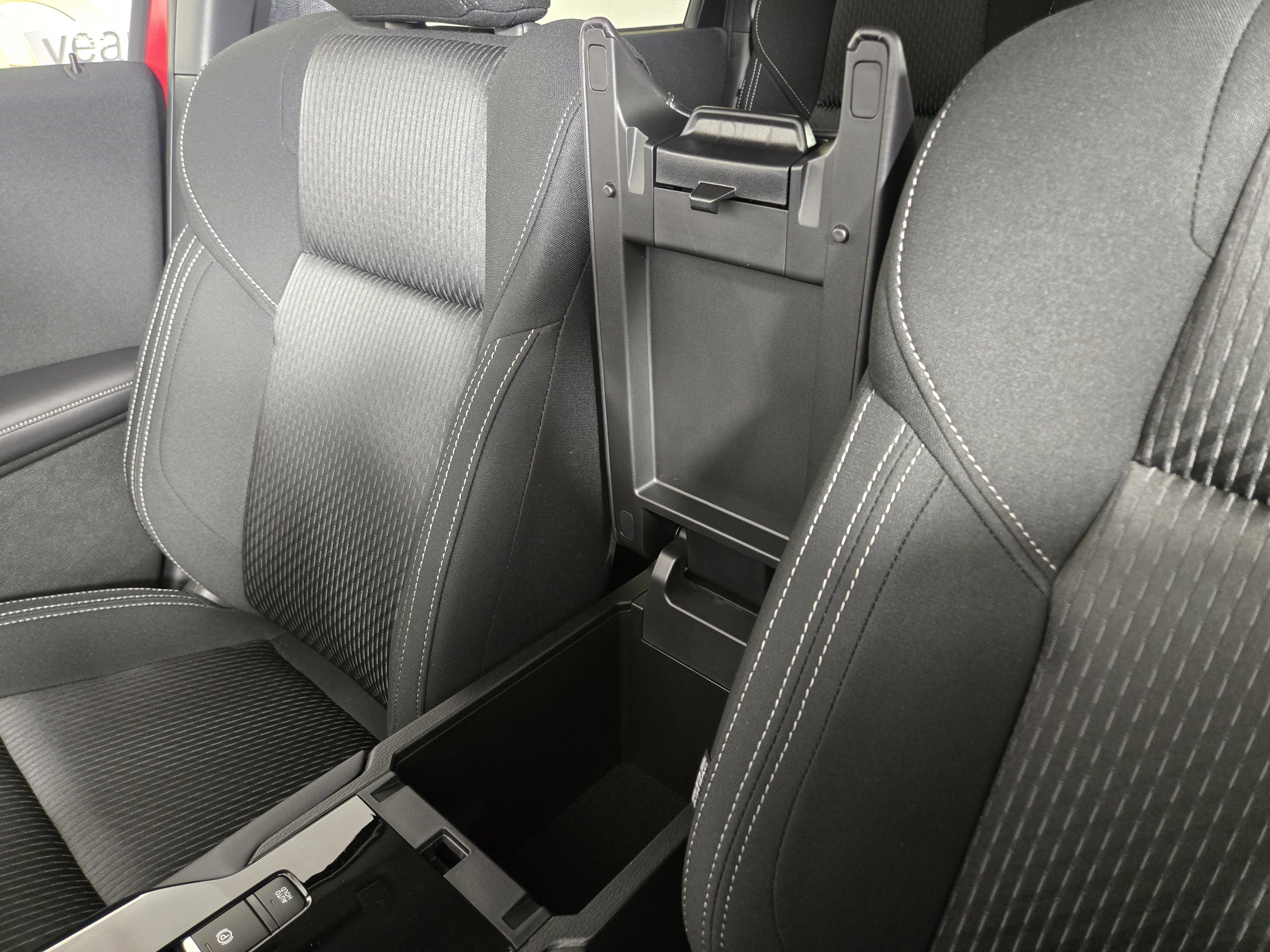 New 2026 Mitsubishi Outlander ES image 27