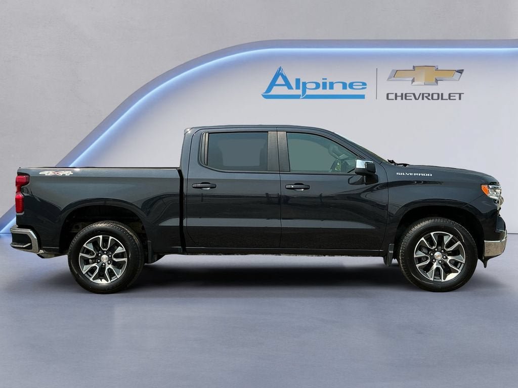 Used 2024 Chevrolet Silverado 1500 LT AWD/4WD image 6