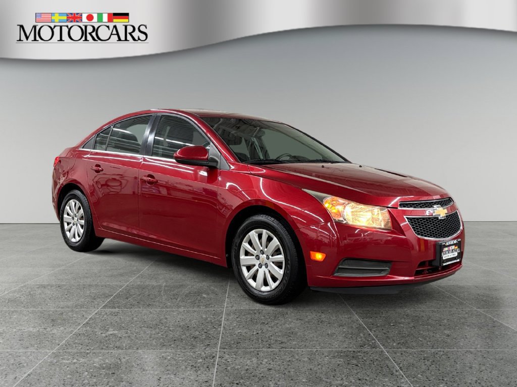 Used 2011 Chevrolet Cruze LT FWD image 1