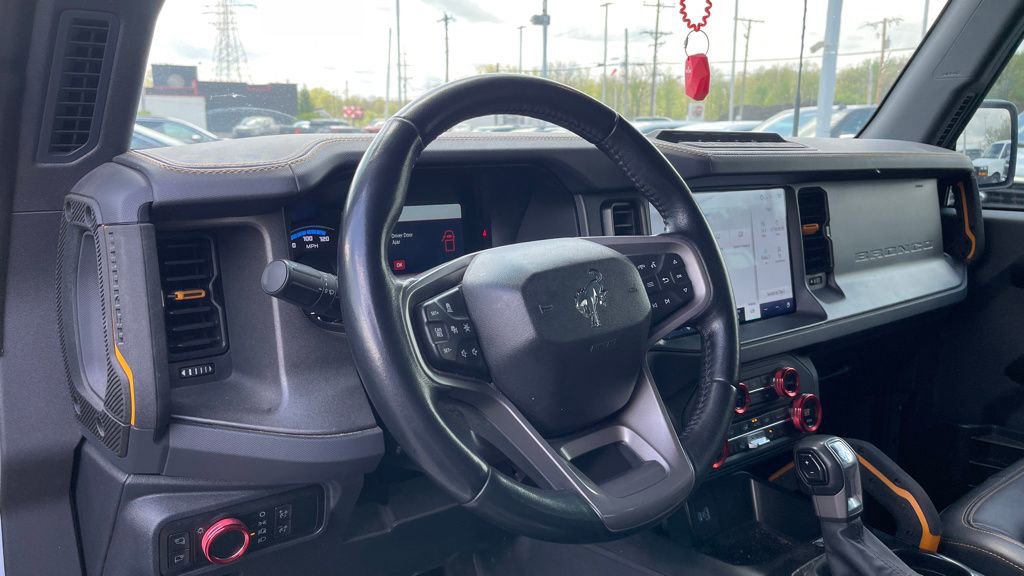 Used 2024 Ford Bronco Badlands AWD/4WD image 14