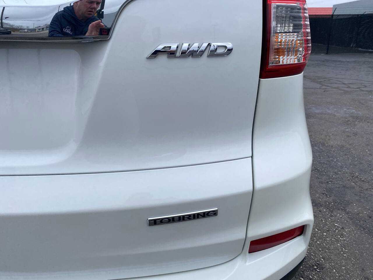 Used 2016 Honda CR-V Touring image 10