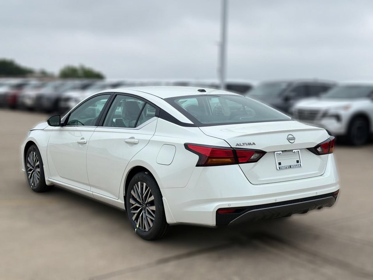 New 2026 Nissan Altima 2.5 SV FWD image 7
