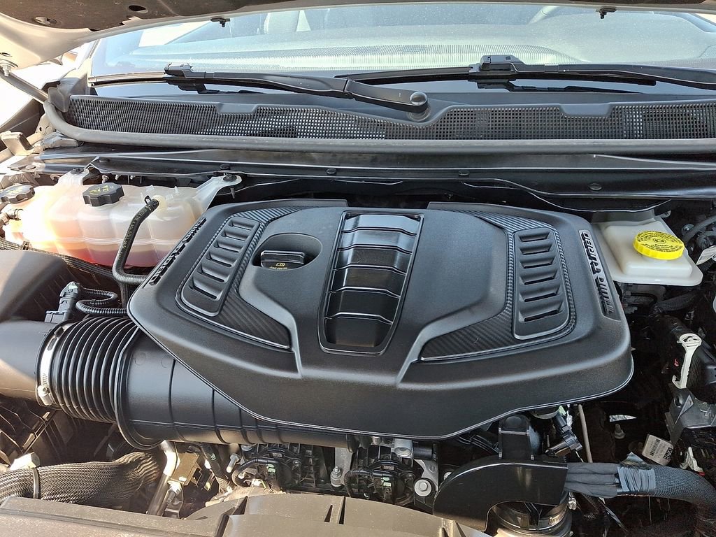 Used 2024 Jeep Wagoneer L Series II w/ Flexible Seating Group image 30