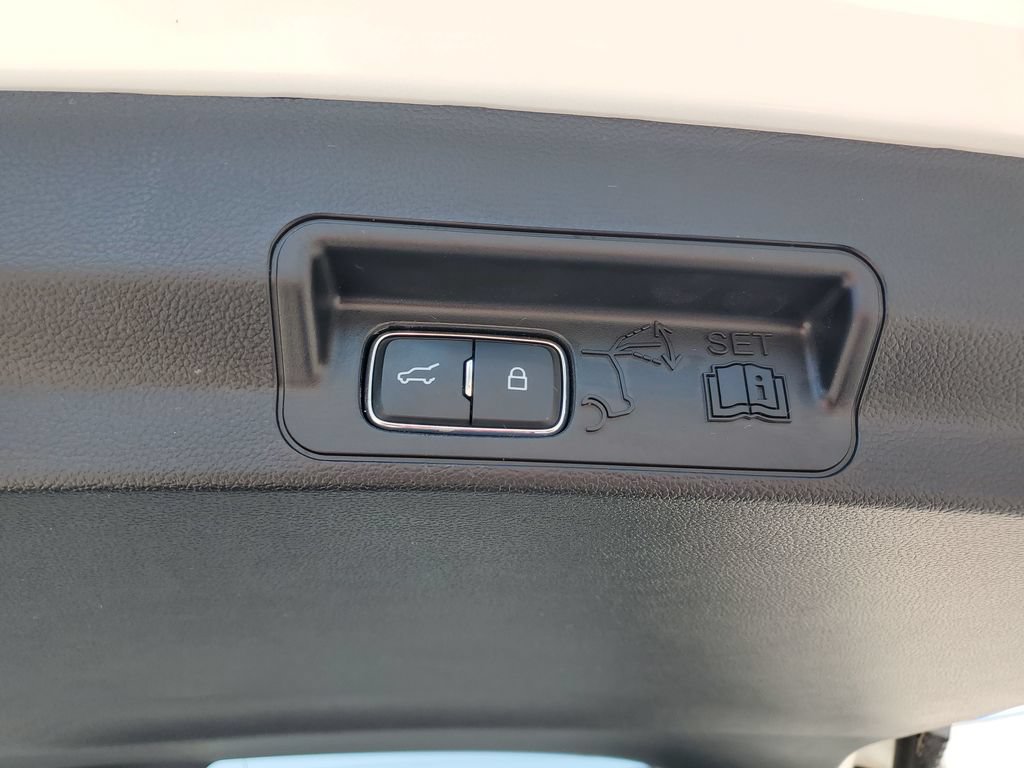 Used 2025 Ford Explorer Platinum AWD/4WD image 41