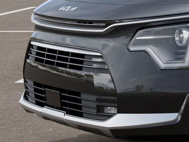 Used 2024 Kia Niro EX Touring image 12