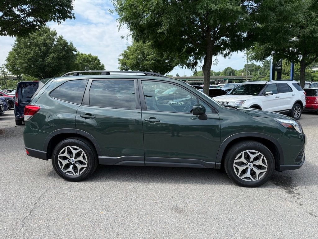 Used 2023 Subaru Forester Premium AWD/4WD image 11