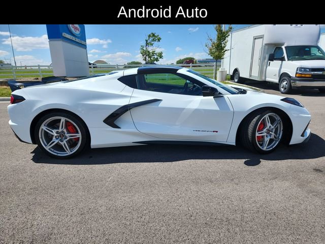 Used 2024 Chevrolet Corvette Stingray Preferred Cpe w/ Body-Color Dual Roof Package RWD image 11
