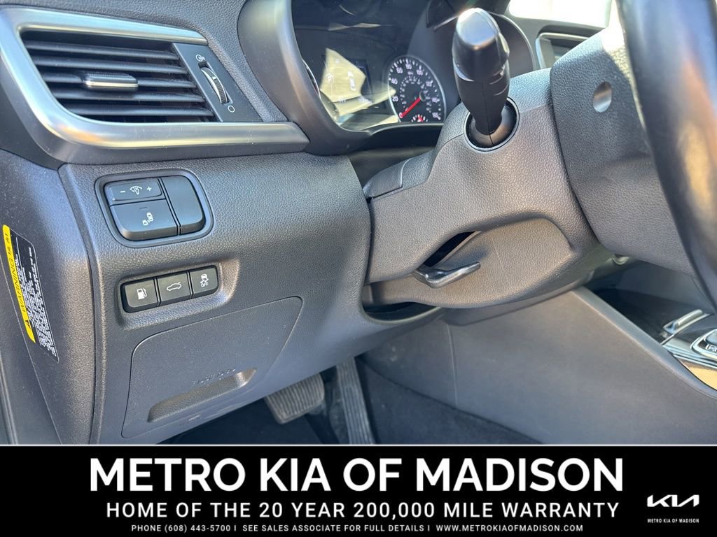 Used 2016 Kia Optima EX w/ Premium Package image 12