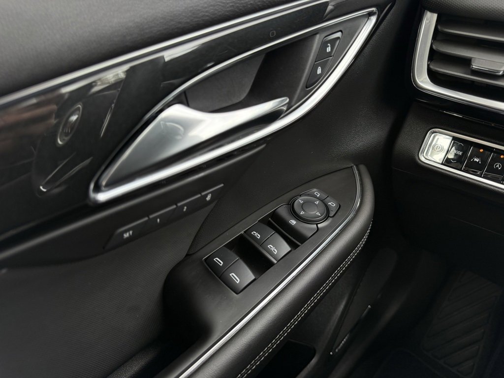 Used 2024 Buick Envision Preferred image 12