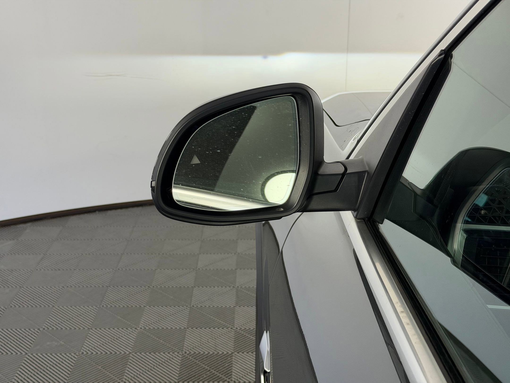 Used 2026 BMW X5 sDrive40i w/ Premium Package RWD image 19