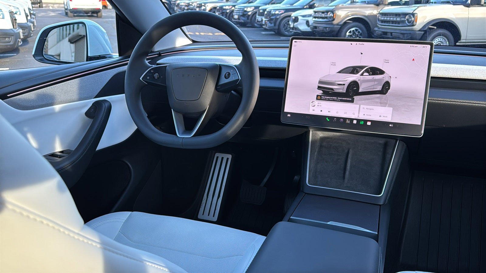Used 2026 Tesla Model Y 2WD image 18