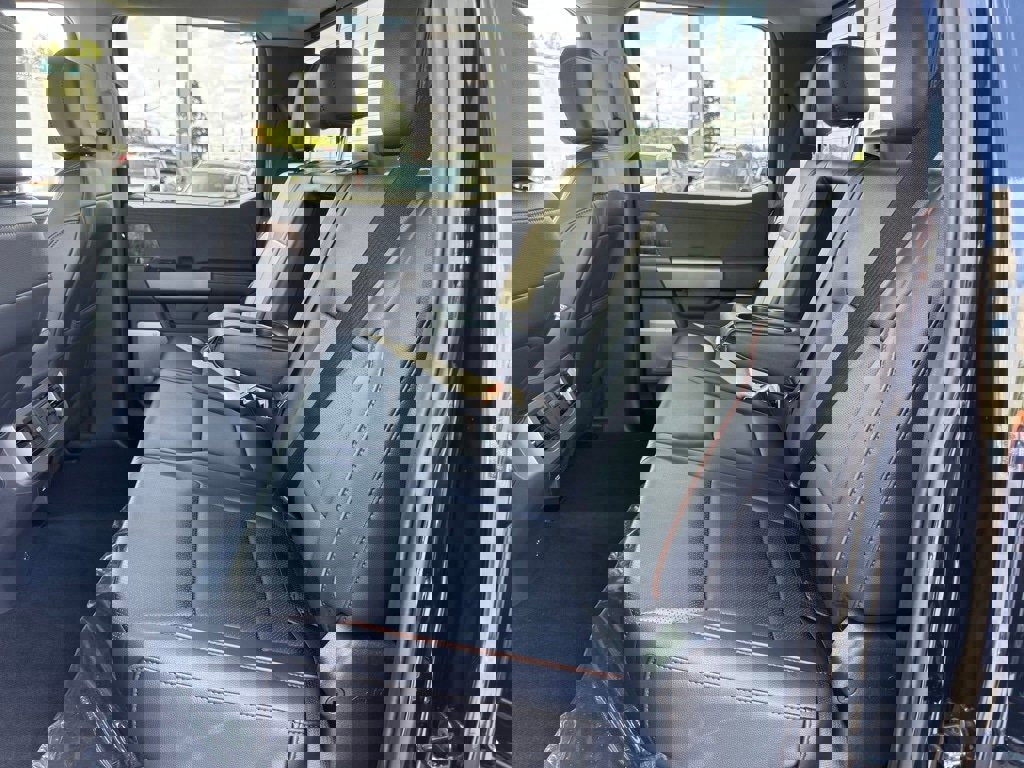 New 2026 Ford F250 Lariat w/ FX4 Off-Road Package image 33