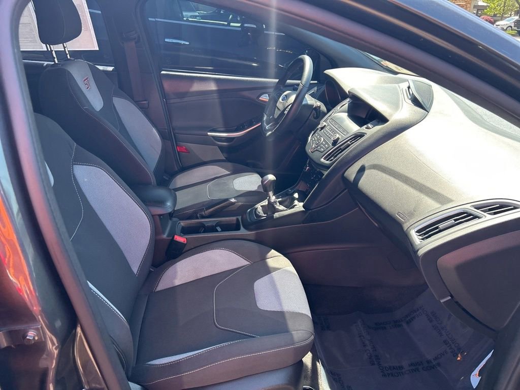 Used 2018 Ford Focus ST FWD image 20
