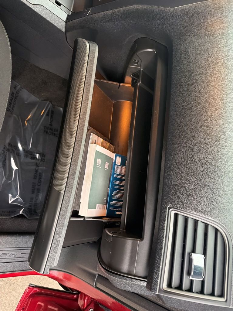 Certified 2018 Ford Explorer XLT w/ Equipment Group 201A image 33