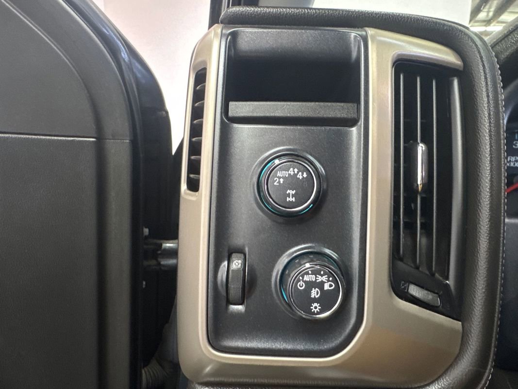 Used 2018 GMC Sierra 1500 Denali AWD/4WD image 10