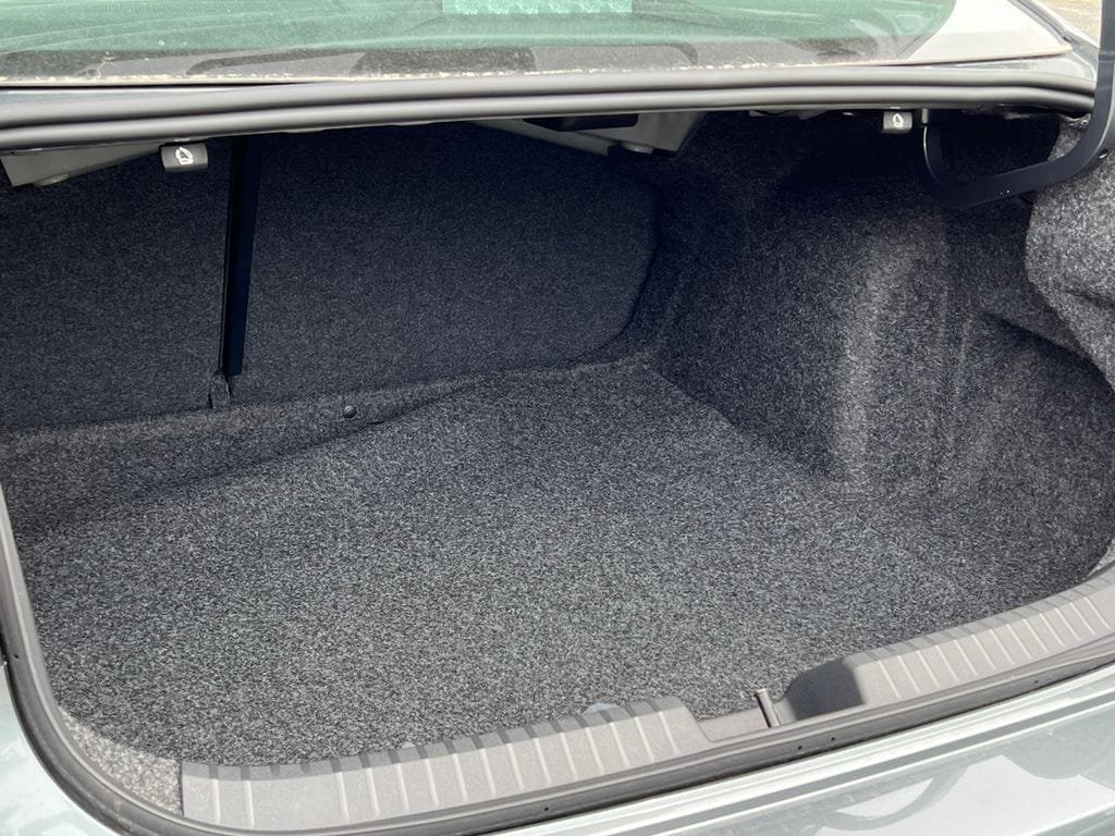New 2026 Volkswagen Jetta SE FWD image 35