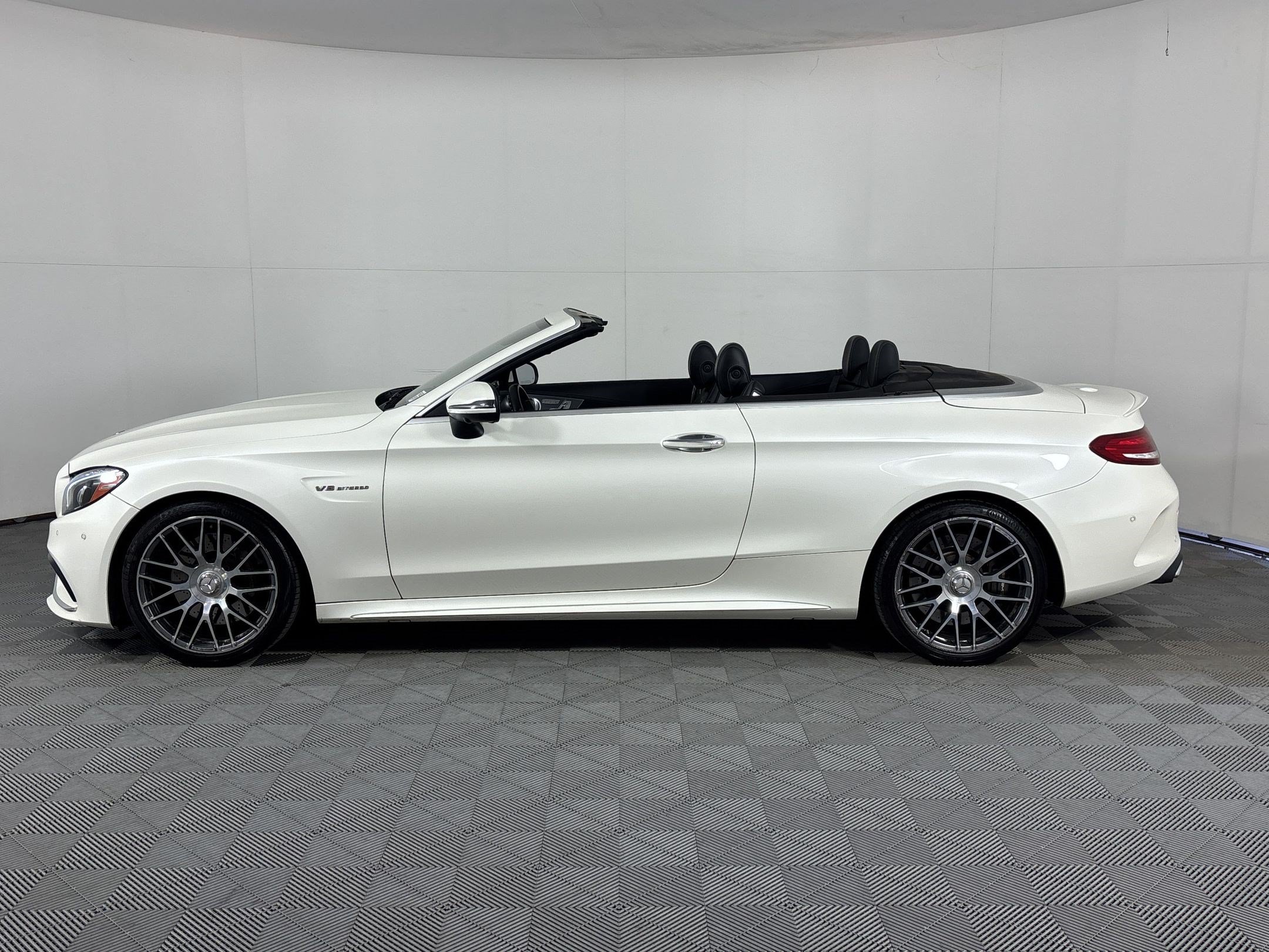 Used 2017 Mercedes-Benz C 63 AMG Cabriolet image 2