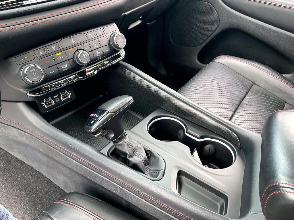 Used 2024 Dodge Durango GT AWD/4WD image 20