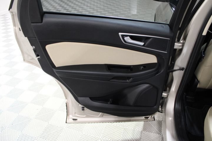 Used 2017 Ford Edge SEL FWD image 19