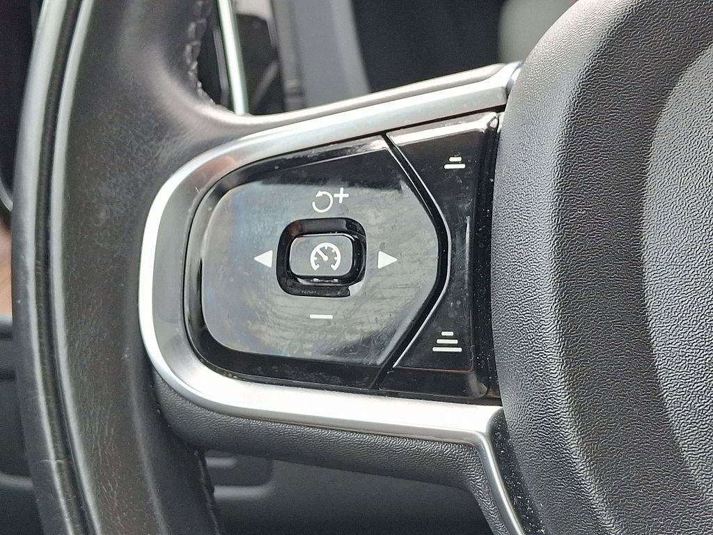Used 2019 Volvo XC60 T5 Inscription image 23