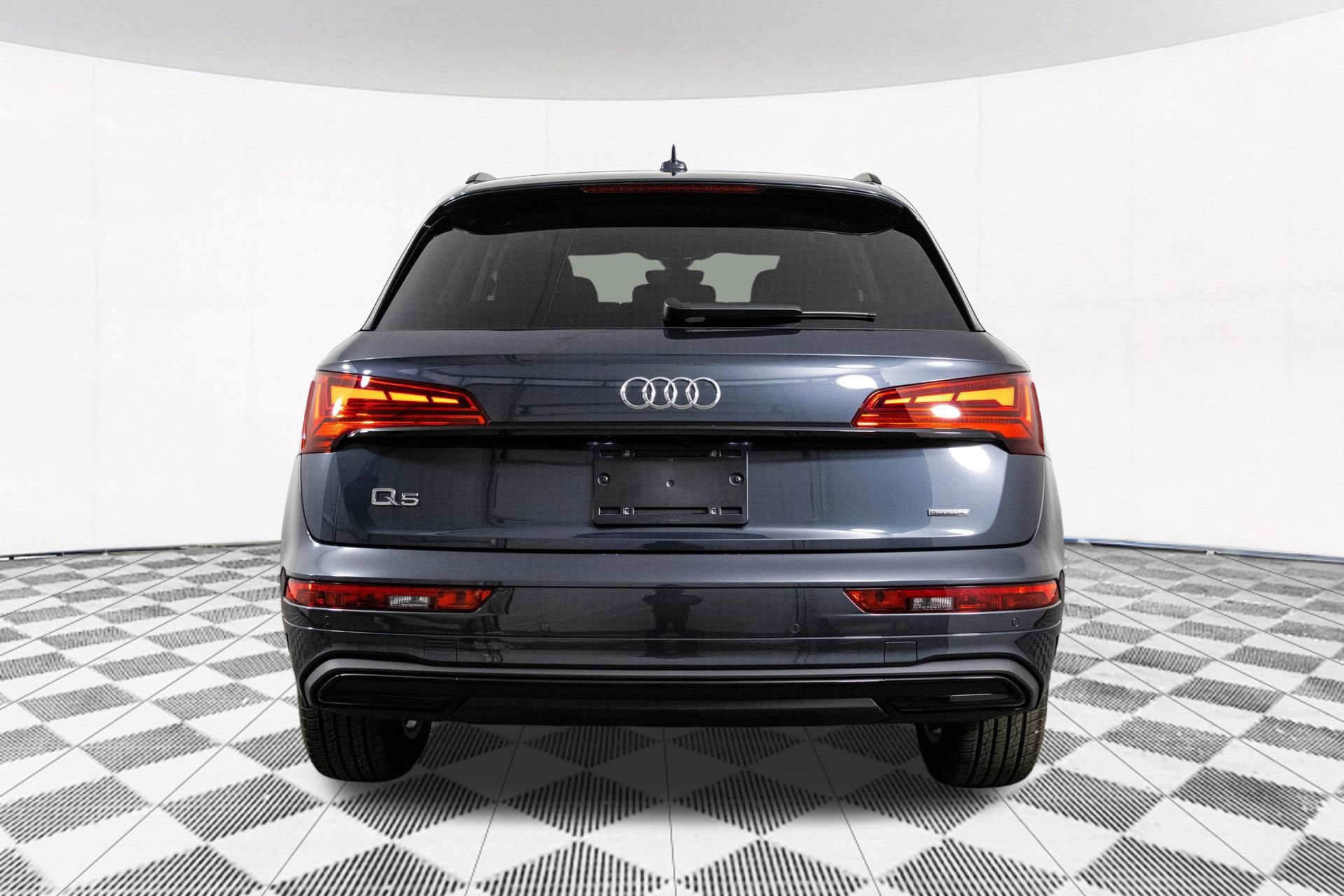 Used 2025 Audi Q5 2.0T Premium image 13