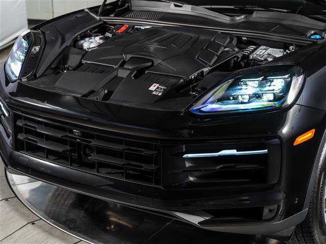 Certified 2025 Porsche Cayenne Coupe image 14