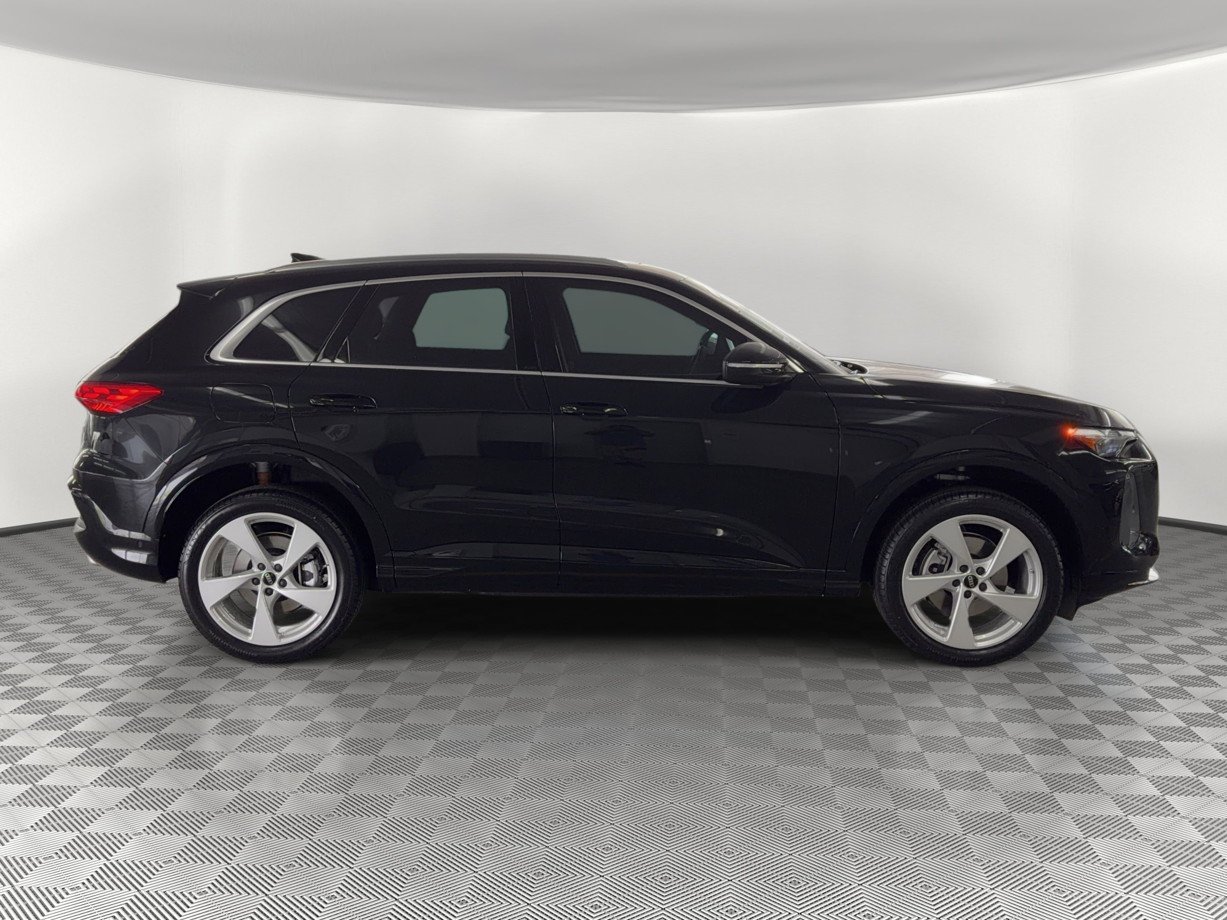 New 2026 Audi Q5 Premium Plus image 8