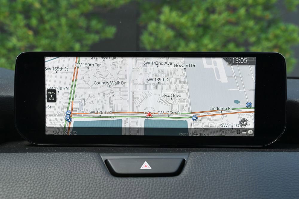 Used 2024 MAZDA CX-90 Plug-In Hybrid w/ Premium Pkg image 15