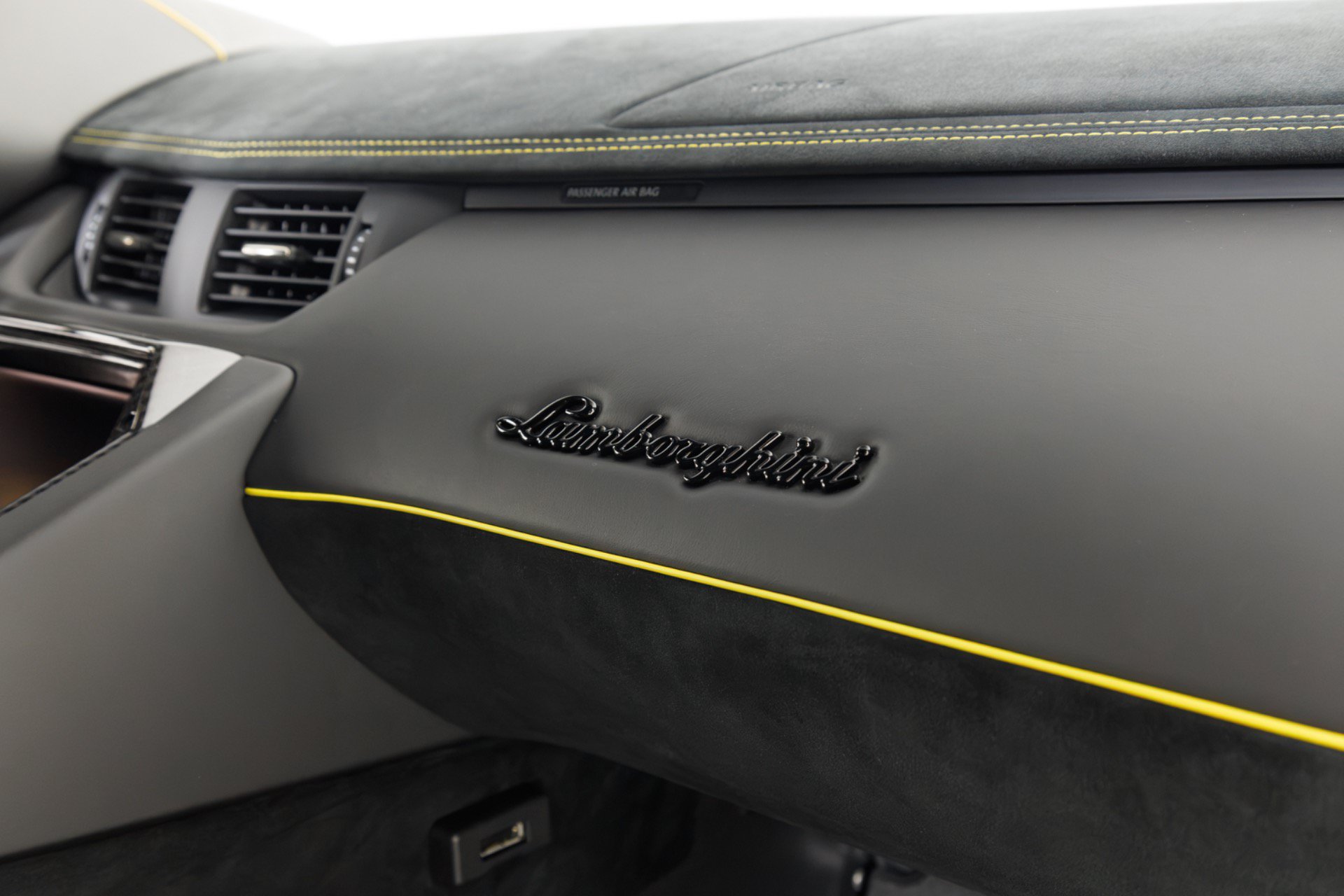 Used 2016 Lamborghini Aventador LP 750-4 Superveloce AWD/4WD image 41