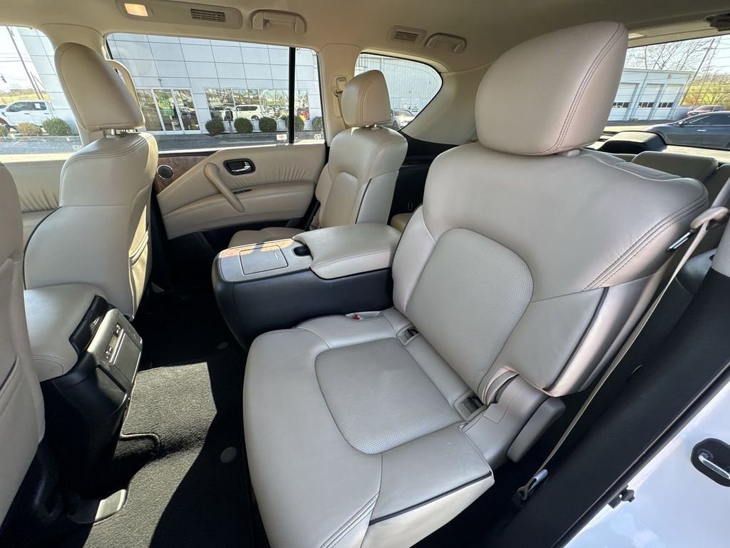 Used 2024 Nissan Armada SL w/ Captain's Chairs Package image 24