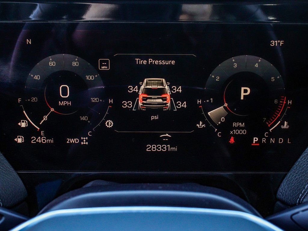 Used 2025 GMC Yukon Denali image 16