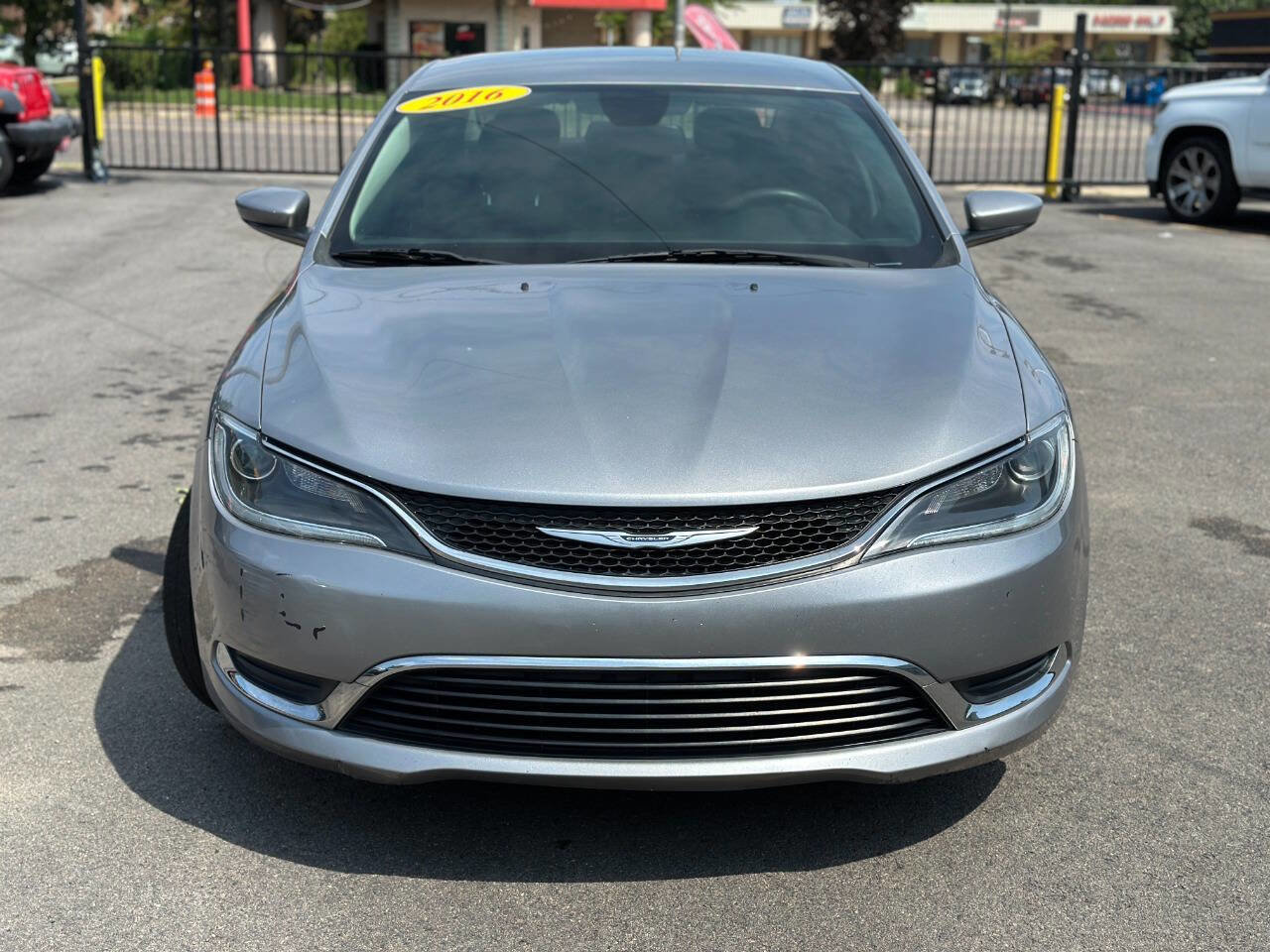 Used 2016 Chrysler 200 Limited image 8