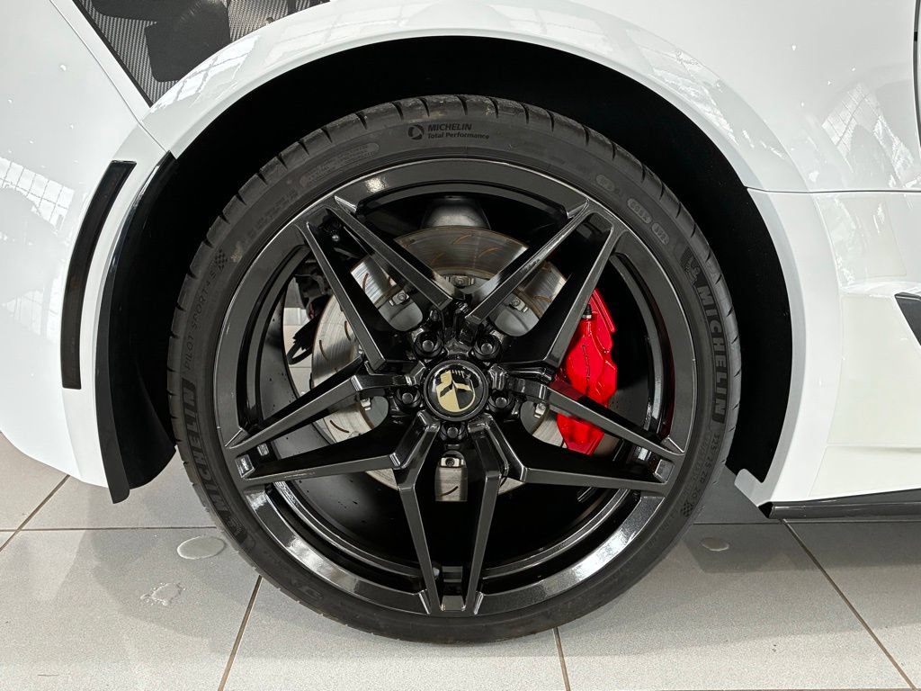 Certified 2016 Chevrolet Corvette Z06 w/ 3LZ Preferred Equipment Group RWD image 18