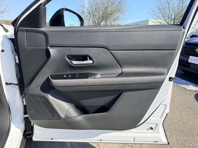 New 2026 Nissan Kicks SV w/ Cold Weather Package image 8