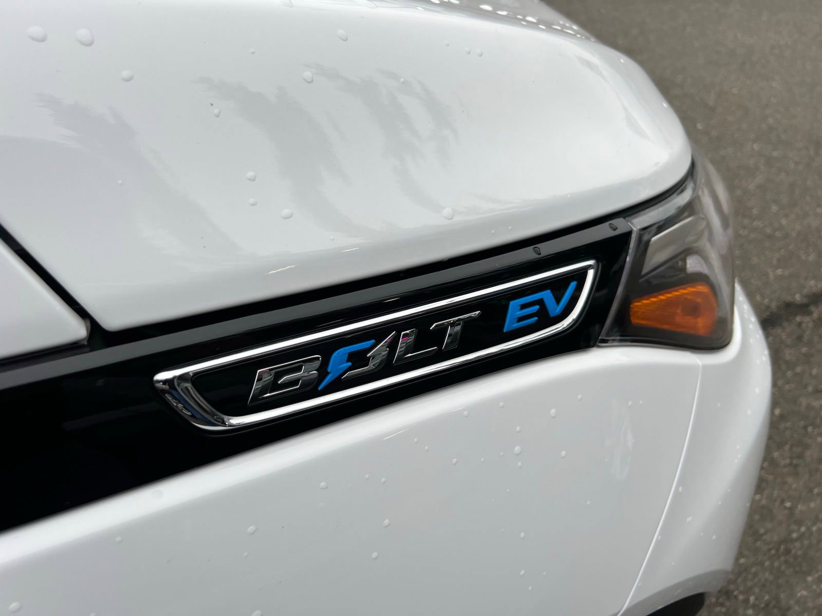 Used 2020 Chevrolet Bolt LT image 6