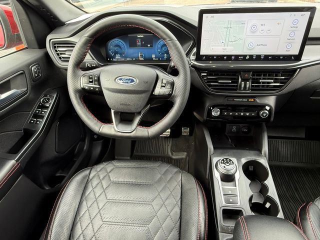 Certified 2023 Ford Escape ST-Line Elite w/ Premium Technology Package image 8